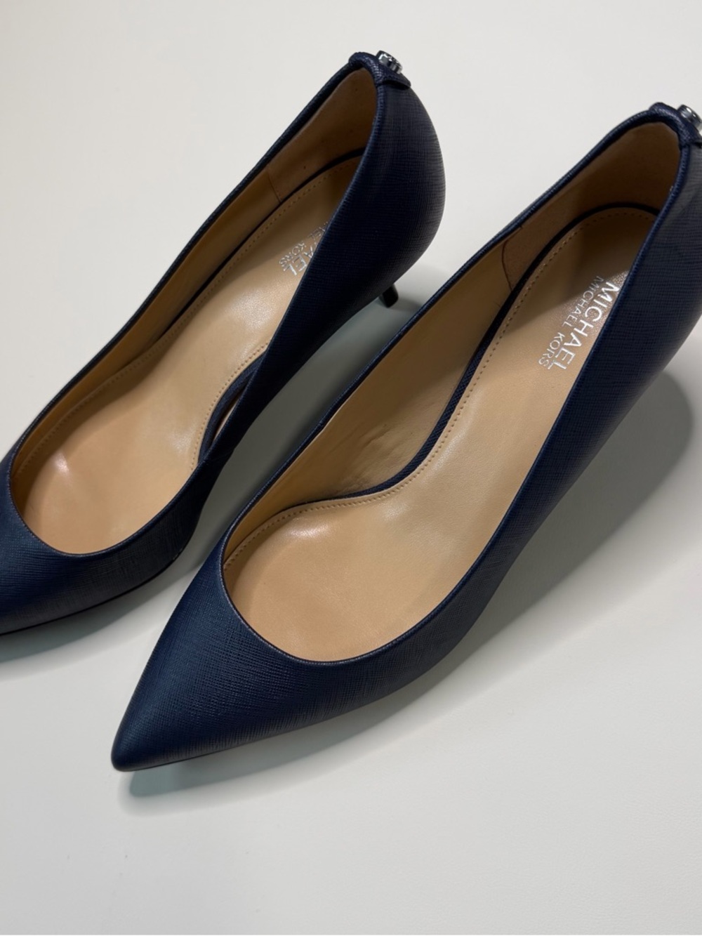 Michael Kors Navy Blue Pointed Toe Pumps Heel Size 8 Work Classic Office